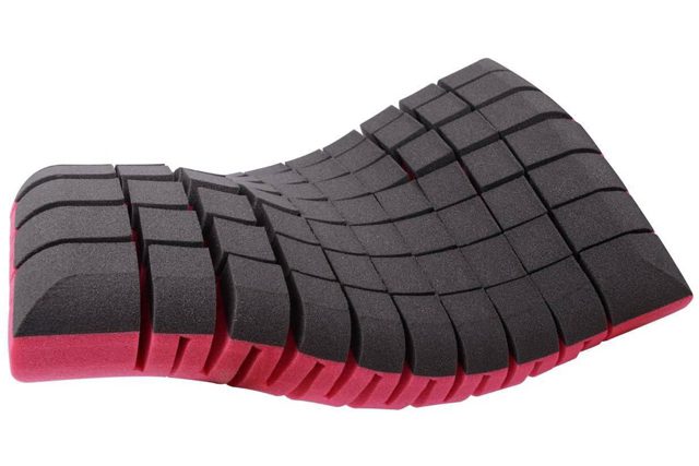 【メレンゲの気持ち】無重力枕ザ・キューブスを紹介｜快眠グッズを村上佳菜子＆土佐兄弟が体験