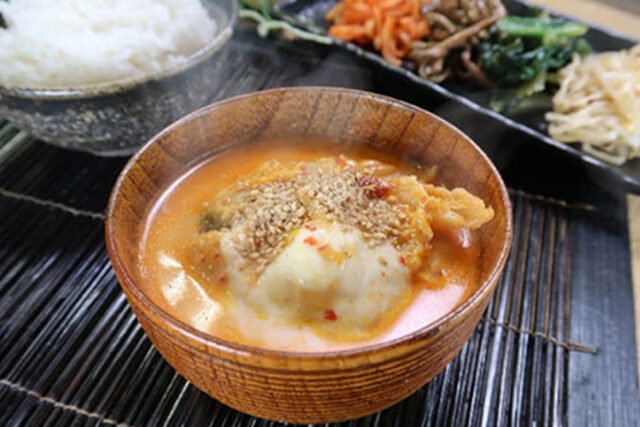 【サタプラ】発酵味噌汁(キムチ×モッツァレラチーズ)レシピ 具材の意外な掛け合わせアレンジ