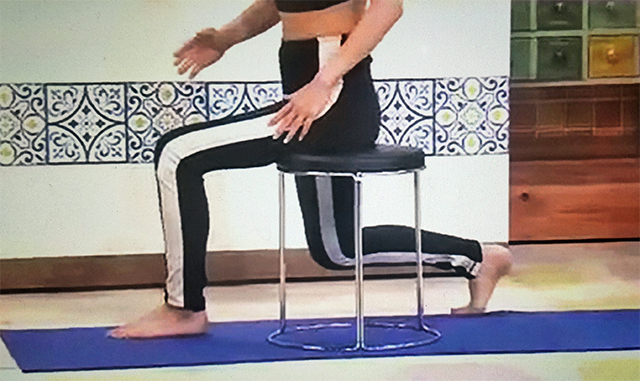 【土曜は何する】くびれ覚醒メソッドのやり方 ヨガ講師aya先生お腹痩せ体操