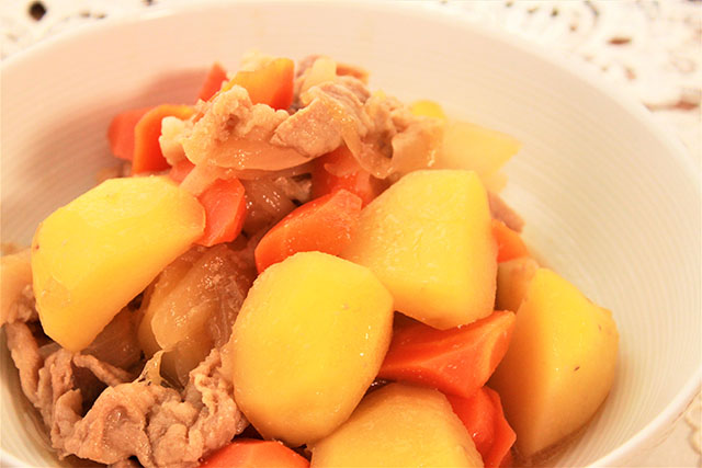 【DAIGOも台所】焼肉のたれで絶品肉じゃがのレシピ(電子レンジ)山本ゆりさんの簡単料理