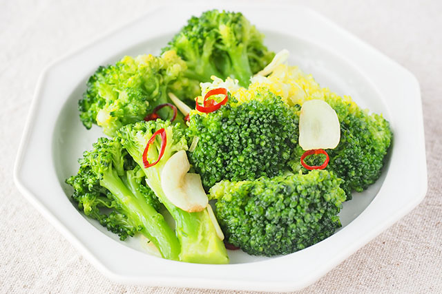 【相葉マナブ】ブロッコリーのペペロンチーノのレシピ 原田慎次シェフ直伝ブロッコリー料理