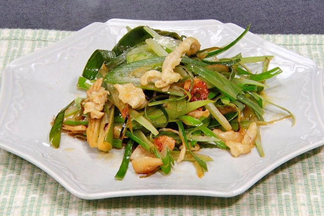 【DayDay】中華風長ねぎの青い部分のピリ辛炒めのレシピ 亜希のざっくりキッチン