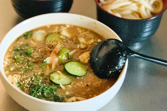 【DayDay】さば缶ときゅうりのさっぱりつけうどんのレシピ 冷凍うどんアレンジ料理