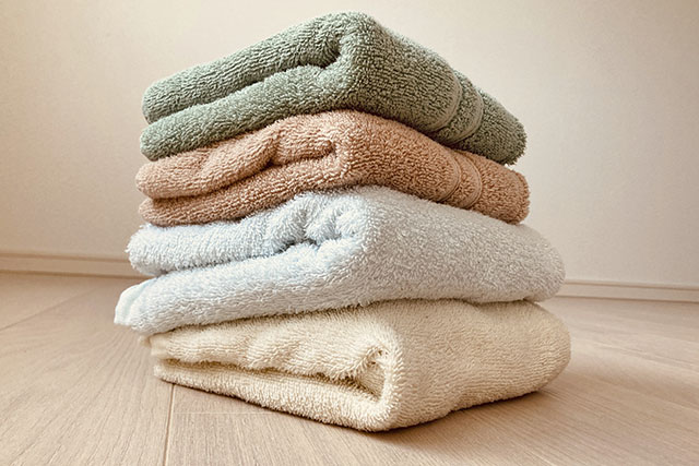 【ざわつく金曜日】1秒タオル『ホットマンラディアンバスタオル』驚異の吸水性を誇るバスタオル
