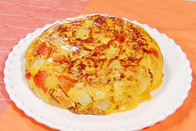 【DayDay】簡単スパニッシュオムレツのレシピ(＆TEAMマキ)亜希のざっくりキッチン