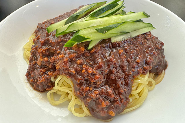 【DAIGOも台所】めかぶとナメコのジャージャン麺のレシピ なめこがメインの料理