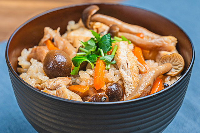 【ヒルナンデス】すりおろしにんじんときのこの炊き込みご飯のレシピ 市瀬悦子さん直伝