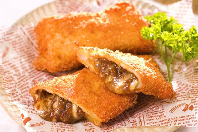 【ラヴィット】簡単チーズカレーパンのレシピ カレールウ中辛アレンジ料理