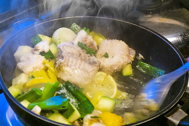 【DAIGOも台所】たらと白菜のレモン蒸しのレシピ 柑橘を活かした料理