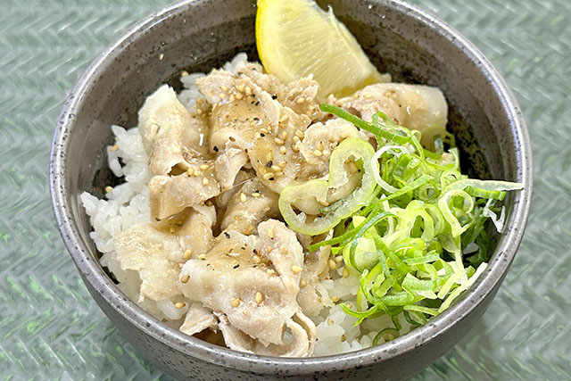 【DAIGOも台所】ねぎ塩豚丼のレシピ 昆布茶が隠し味