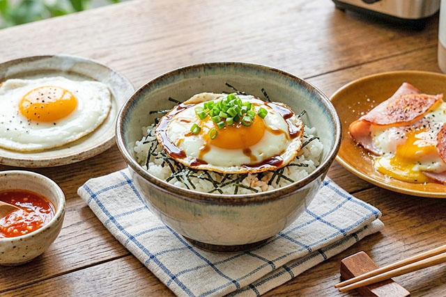 【DAIGOも台所】目玉焼き料理のレシピ4品 美味しい目玉焼きを極めよう