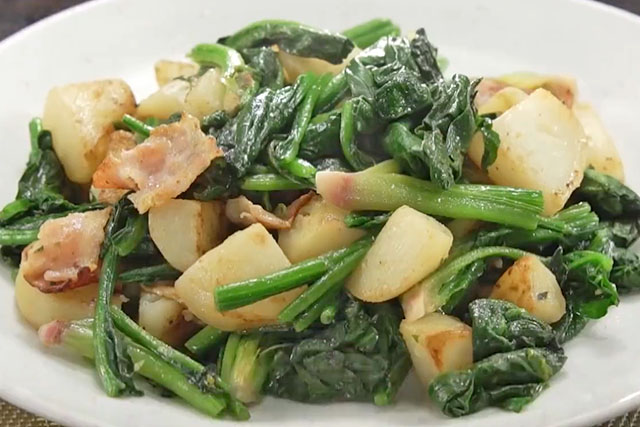 【相葉マナブ】ほうれん草とじゃがいものベーコン炒めのレシピ 神奈川県藤沢市のほうれん草農家直伝